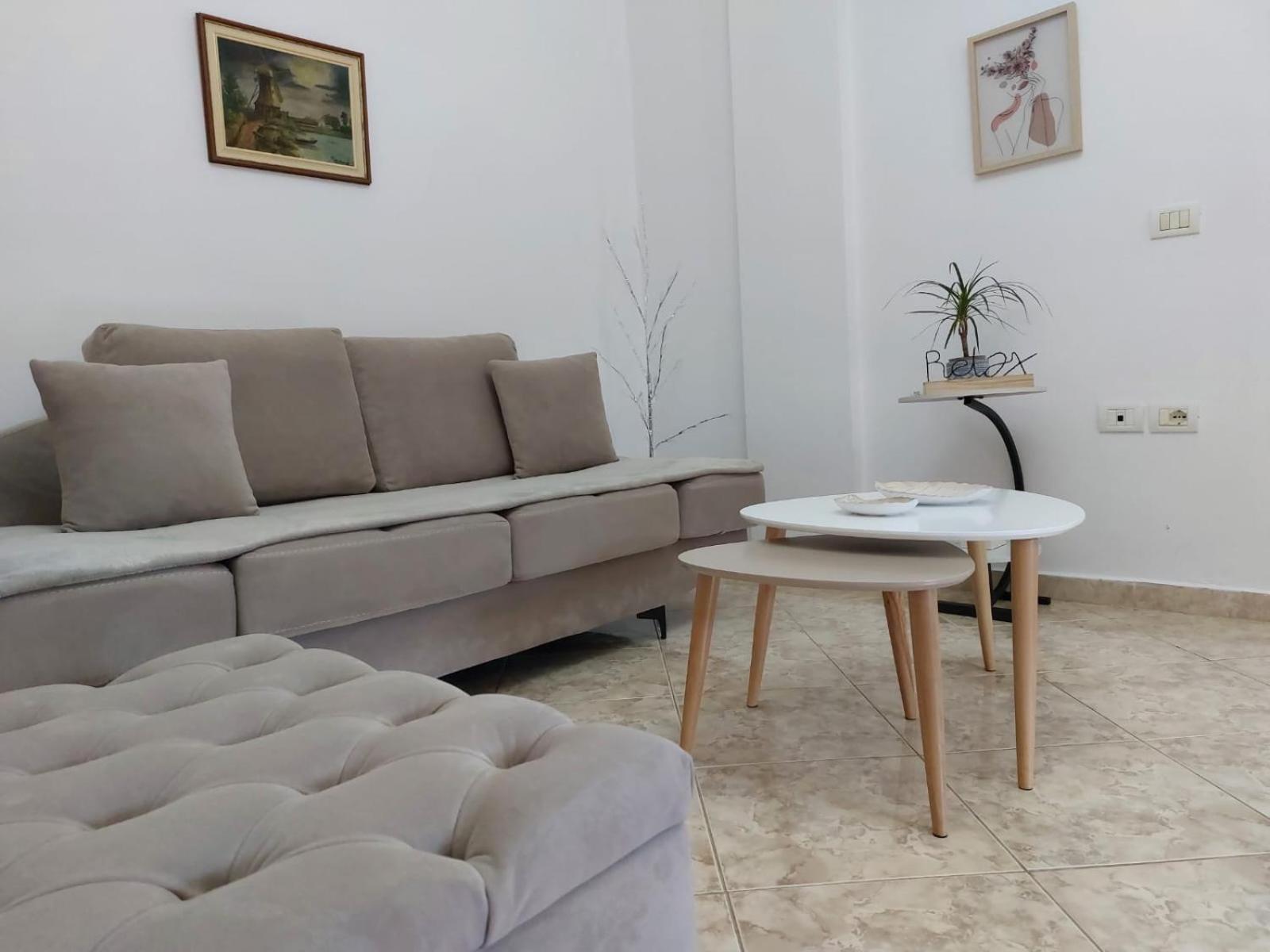 Wendy'S Apartment Berat Ngoại thất bức ảnh